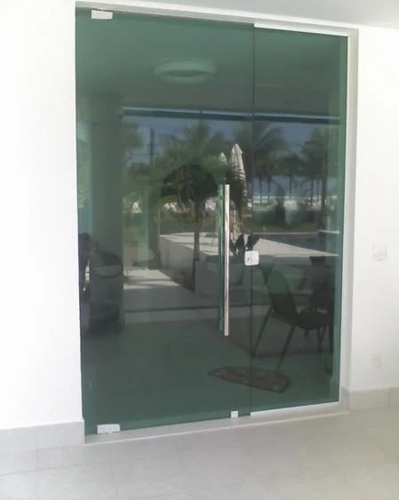 Portas de vidro - Vidraçaria Art Guedes